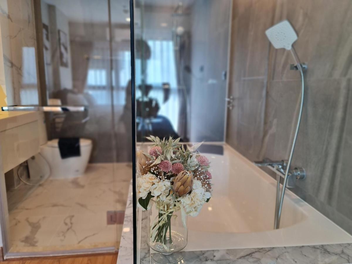 Astra Sky River Luxury Perfect For 5 People Appartement